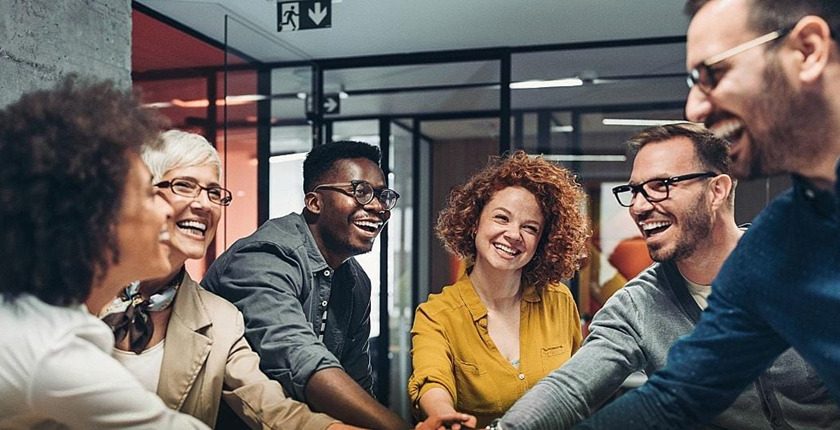 Março, o mês da felicidade: como o Bem-Estar no trabalho vira estratégia para o sucesso corporativo