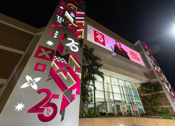 Taguatinga Shopping comemora um quarto de século com obra de arte única na fachada principal, com mais de 200 m².