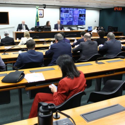 Empresários solicitam diminuição de tributos trabalhistas e reprovam término da jornada 6×1