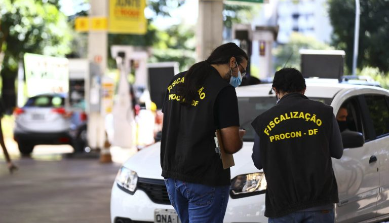 Câmara se prepara para votação de medidas que visam frear a escalada dos preços dos combustíveis nesta semana