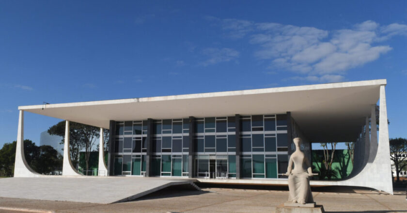 STF mantém regras de ICMS da Educação em MG ao rejeitar ação de partido político
